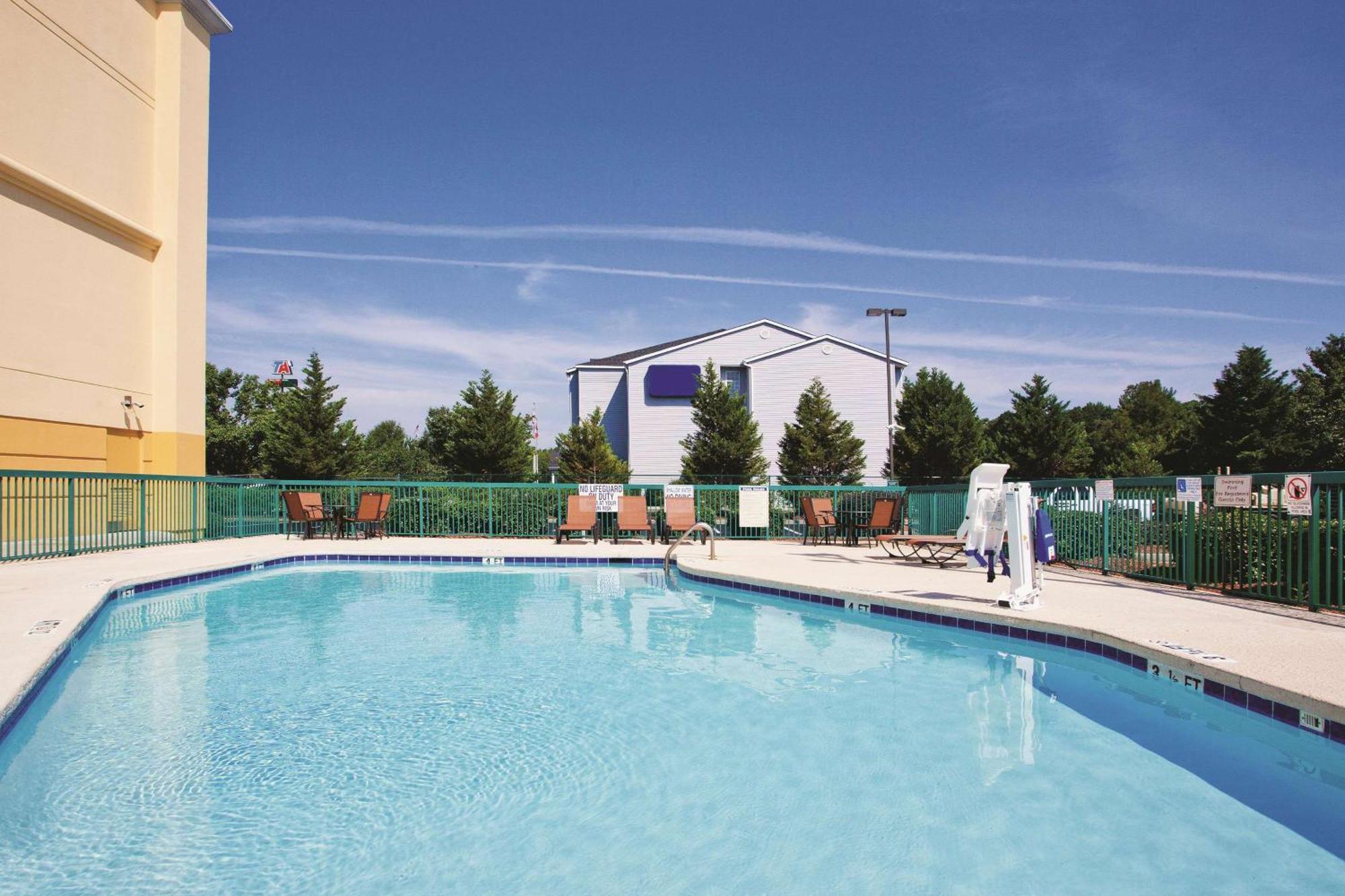 La Quinta By Wyndham Florence Luaran gambar